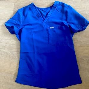 FIGS Royal Blue Technical Collection One Pocket Catarina Scrub Top in size XS
